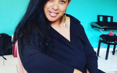 [Révélation] Une photo si symbolique avec mes deux chatons derrière 
 .
 Je suis…