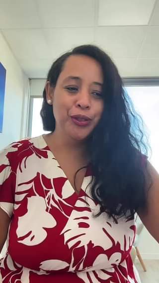 Il ne répond pas à mes attentes, je suis déçue. Que dois  comprendre?
 Avec un b…